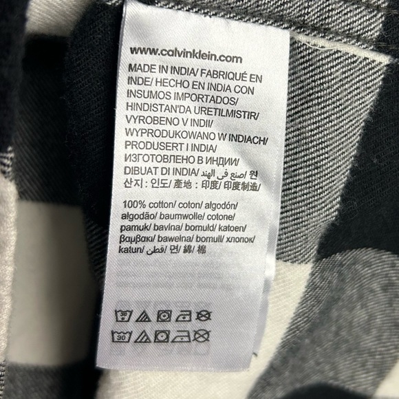 Calvin Klein Jeans Shirt Blouse M Button Up Plaid Flannel Casual Cottage cozy - Picture 11 of 14